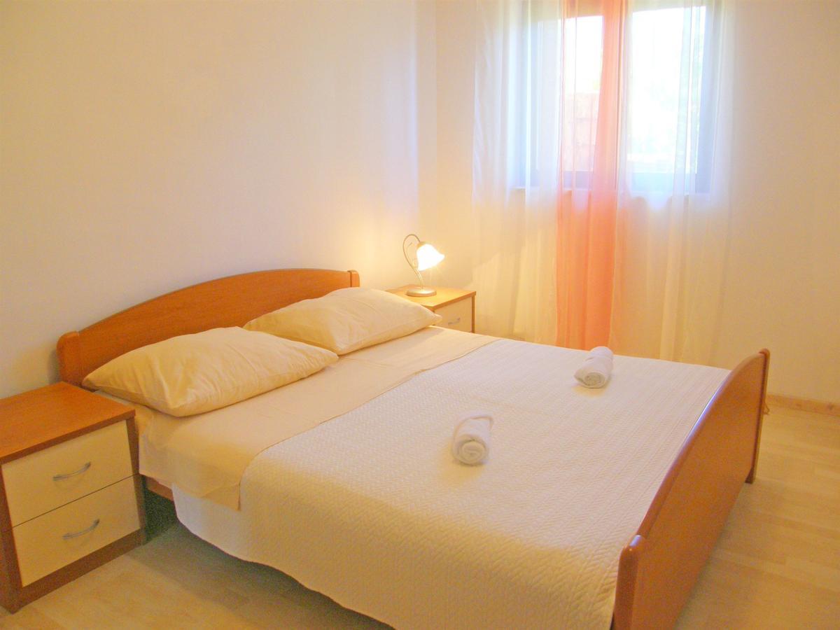 Apartments Rina Primošten Extérieur photo
